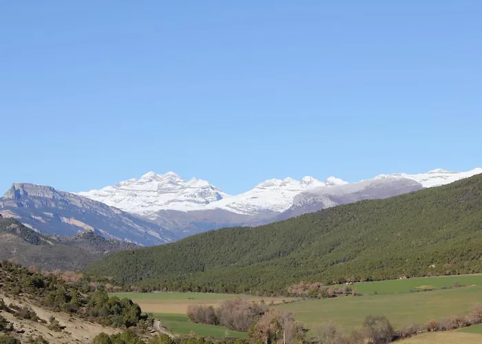 Preciosas Vistas A La Montaña, Luminoso Y Acogedor El Pueyo de Araguás