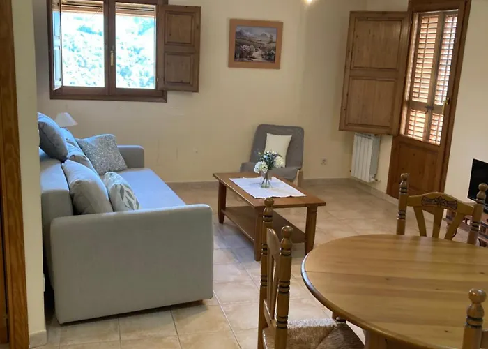 Preciosas Vistas A La Montaña, Luminoso Y Acogedor